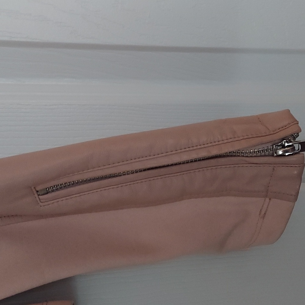 Jacket - Picture 3 of 4